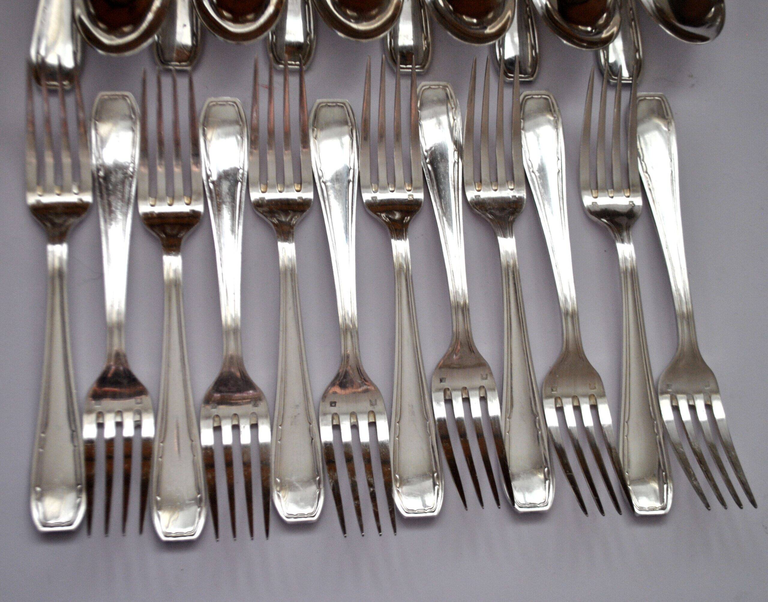 LCF set of 36 silver cutlery for starters and desserts, 1950s design Le Couvert Français