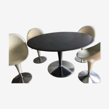 Round table bombo designer stefano giovannoni