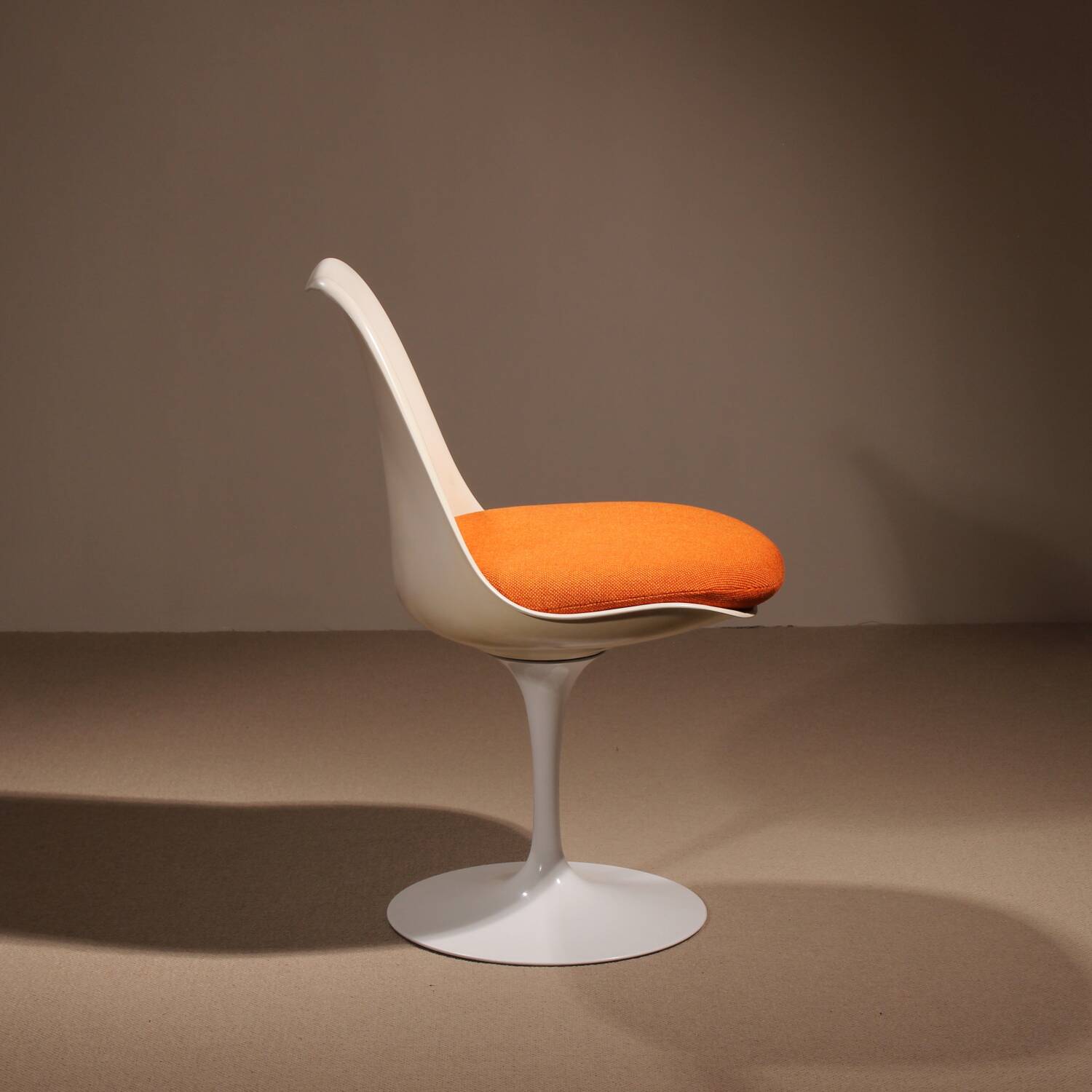 Four Tulip Chairs ‚151‘ by Eero Saarinen for Knoll International | USA 1957