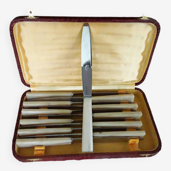 Box of 12 vintage knives