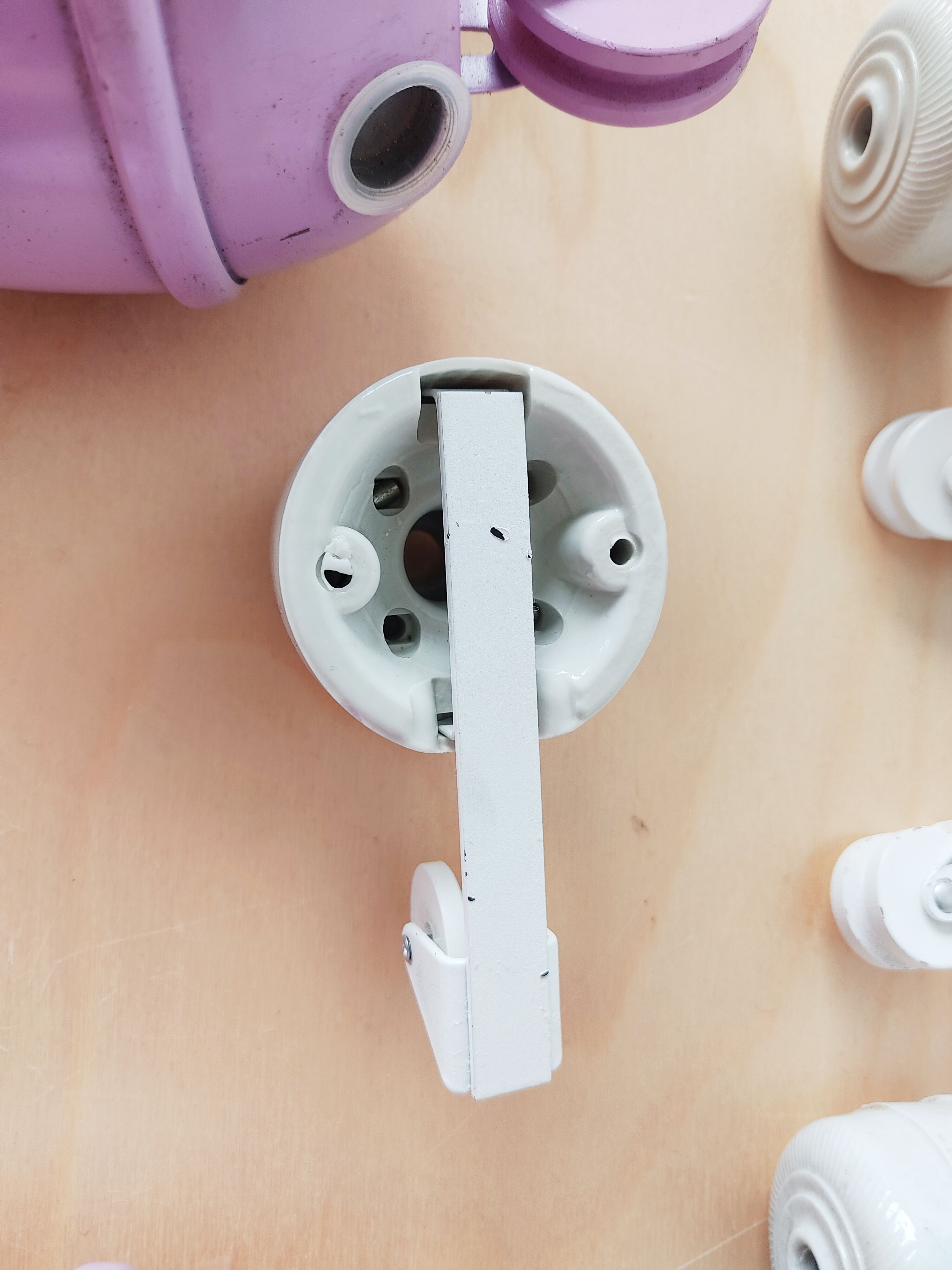 Set of 3 Purple enamelled lampshades and balance system