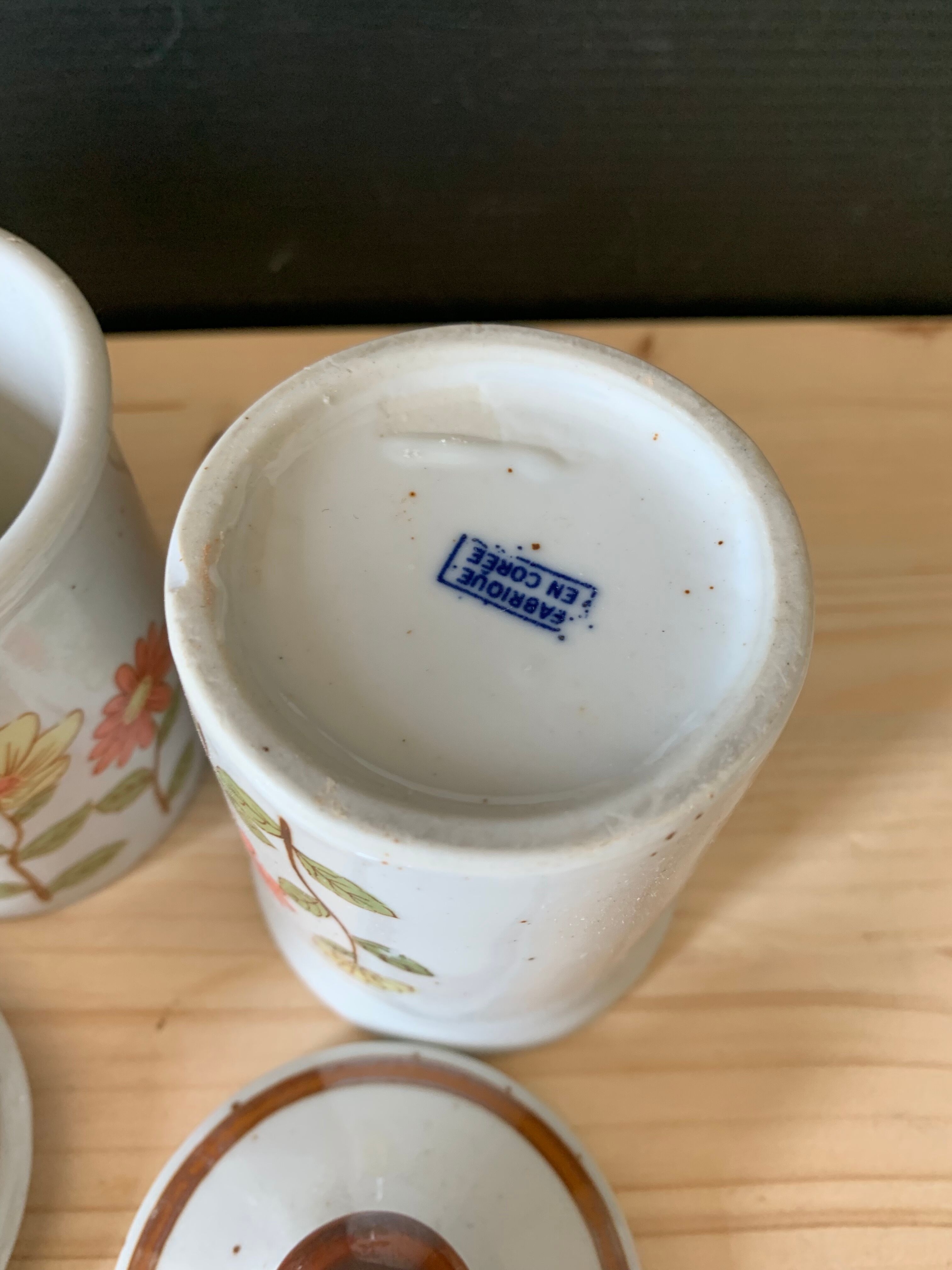 5 vintage spice pots