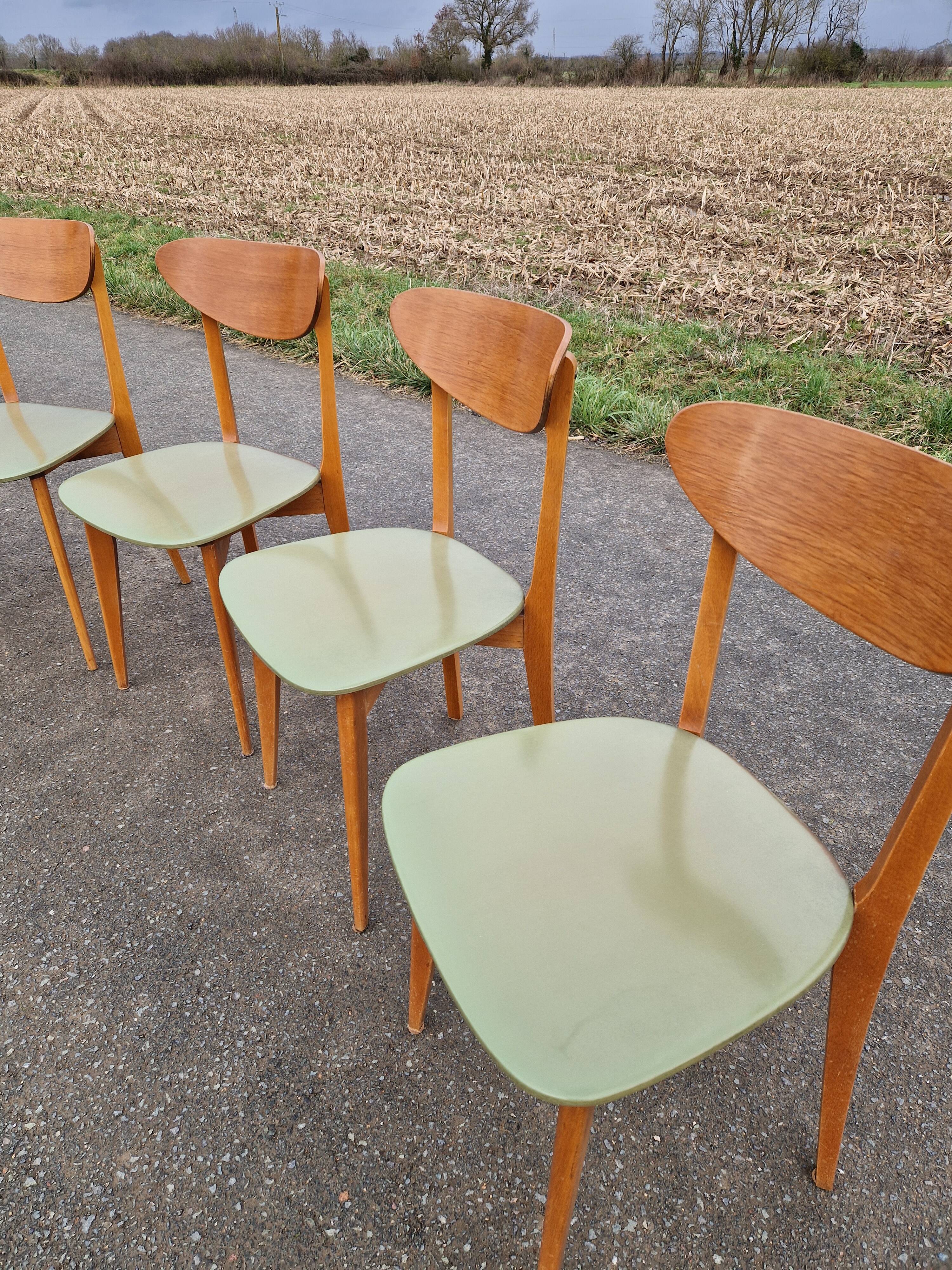 Set of 5 vintage Scandinavian style chairs