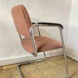Strafor armchair in pink wool
