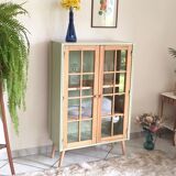 Vintage showcase