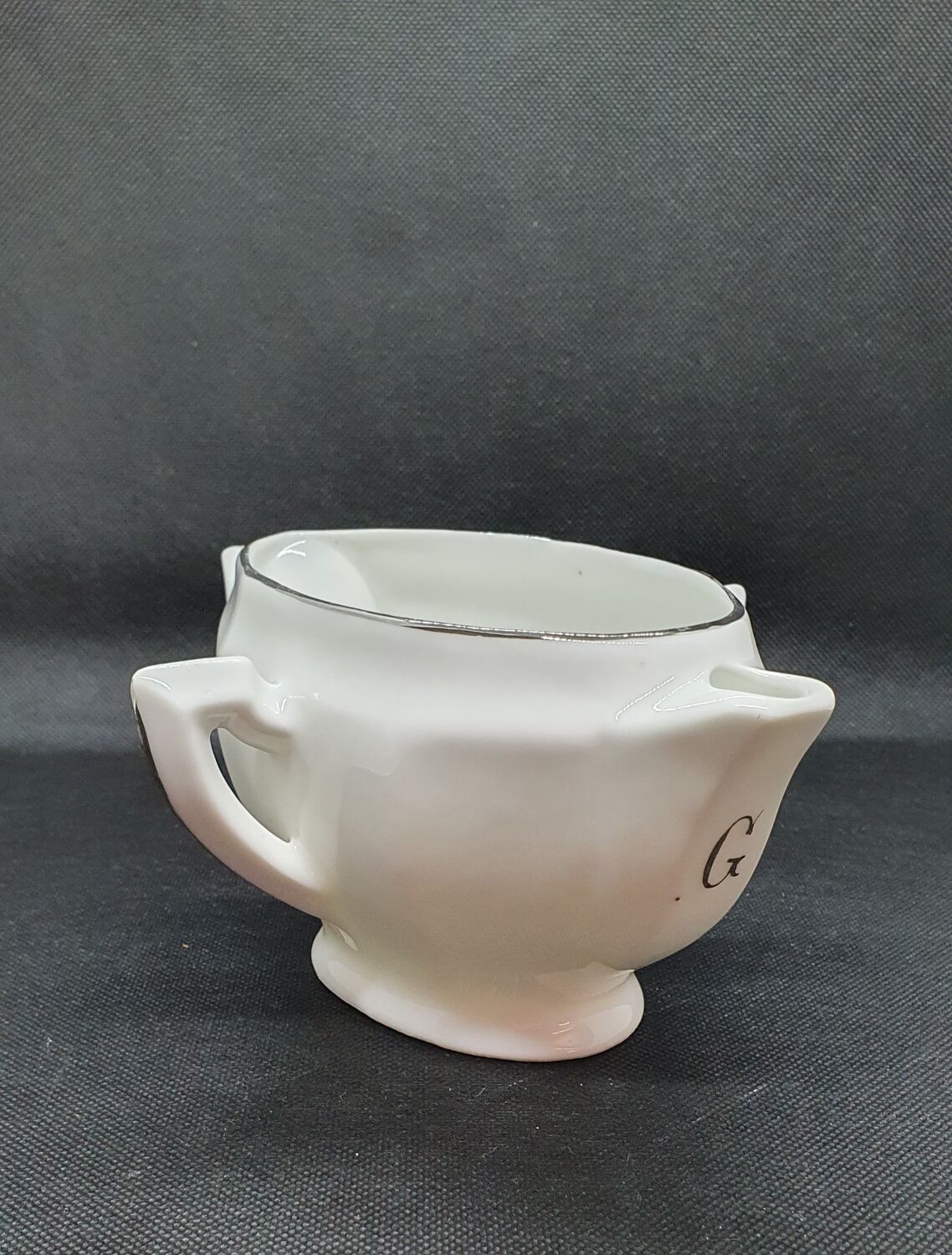 Lean fat gravy boat