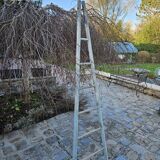Wooden picking ladder