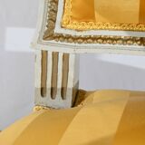 Paire de Fauteuils Cabriolet, en Bois réchampi, style Louis XVI – Fin XIXe