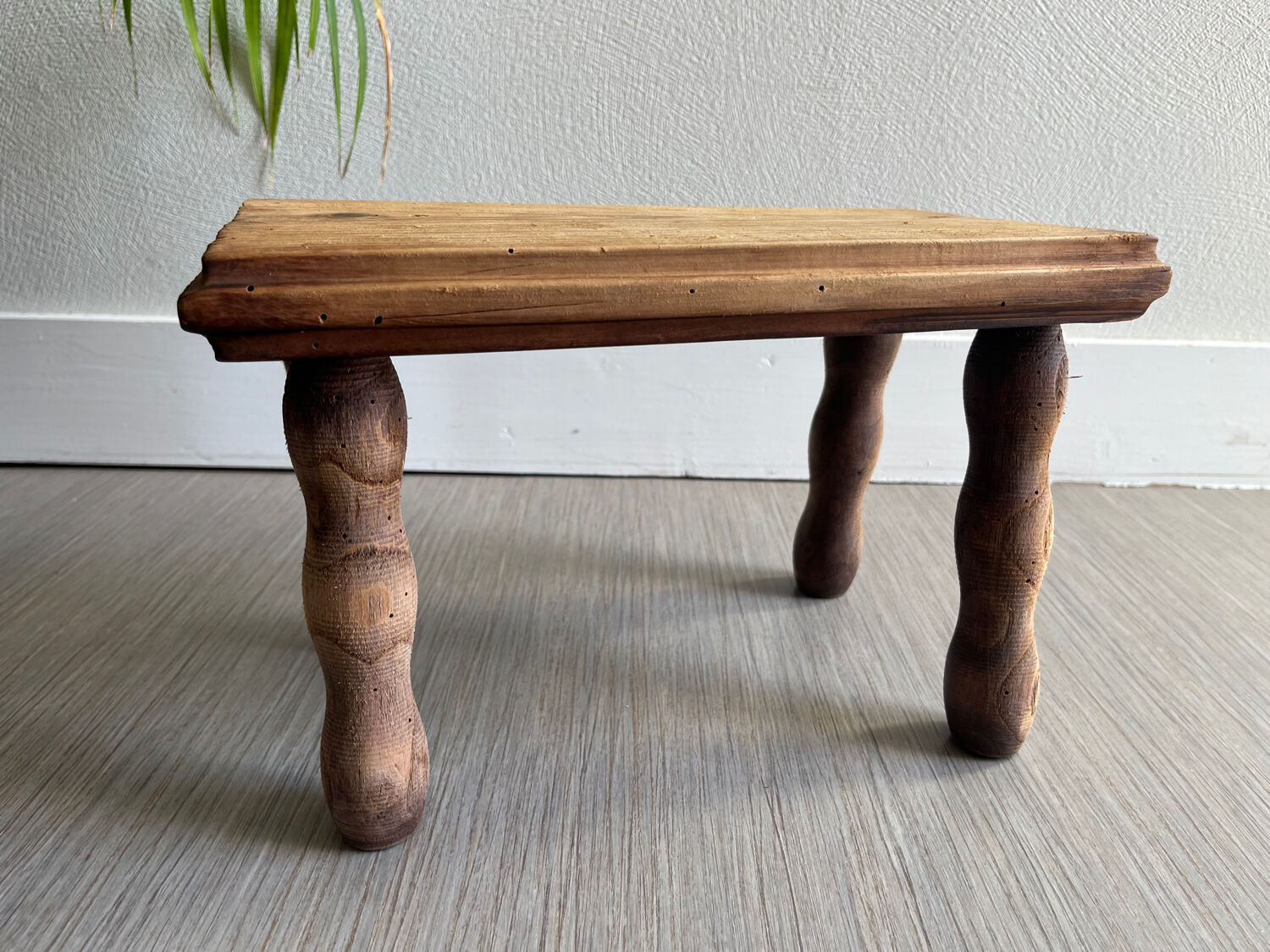 Small bench / wooden stool (bobbin decor) I