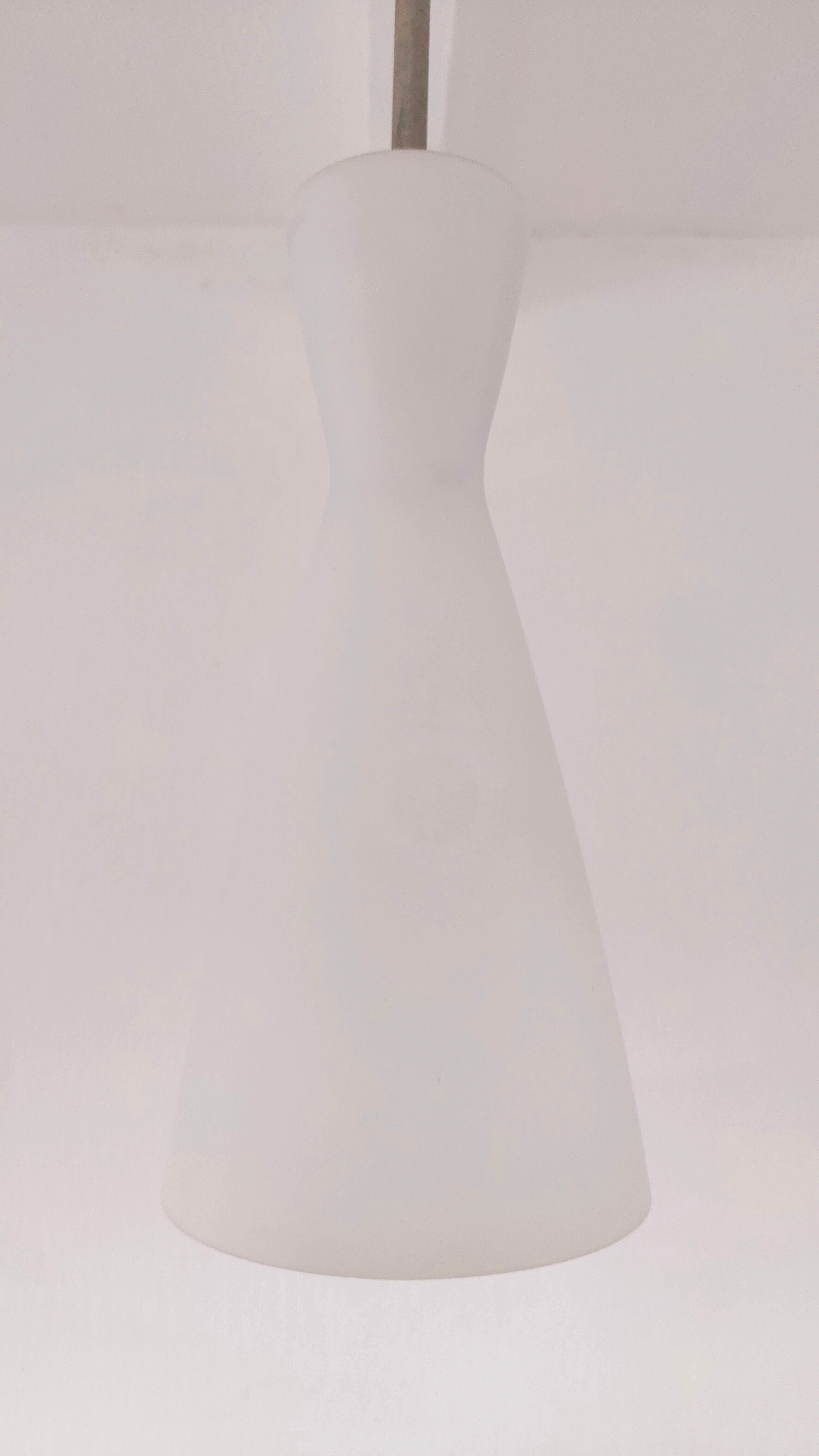 Suspension in opaline design 70s