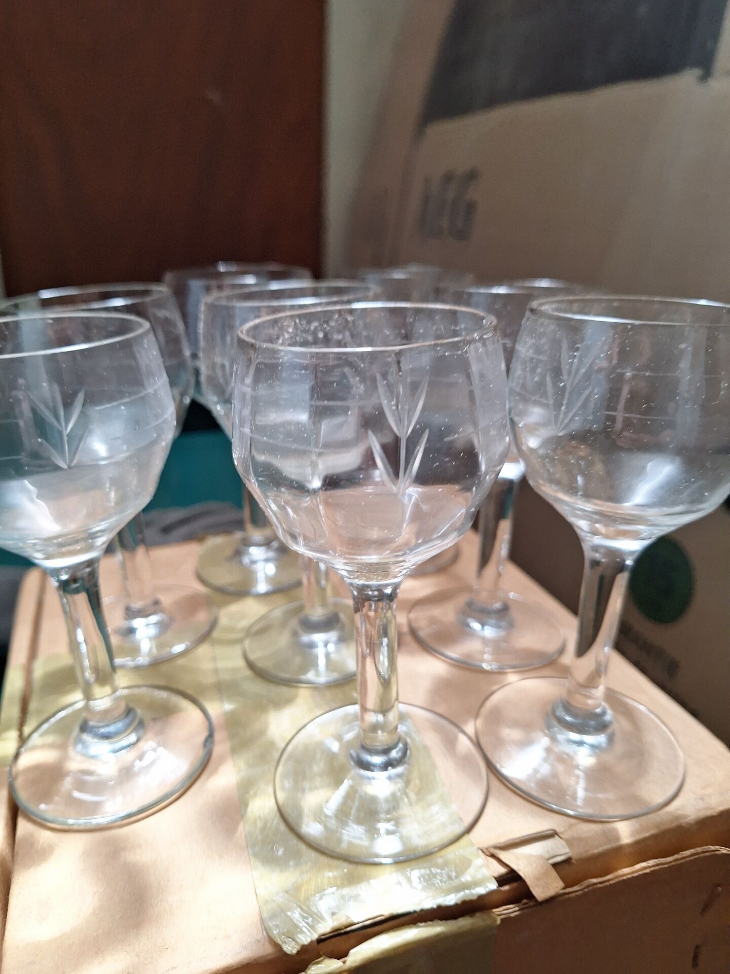 Set of 8 vintage bistro drop aperitif glasses.