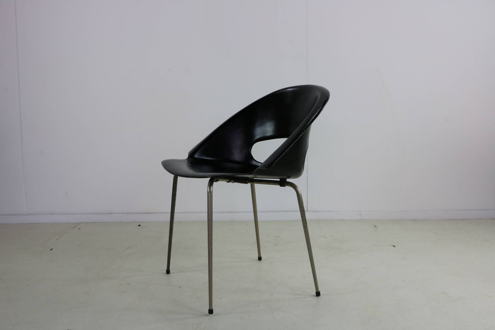 Fifties design dining chair by Kar Lyngfeldt for BovirkeDenmark