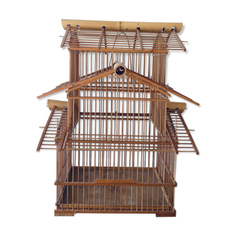 Cage à oiseaux asiatique en bambou