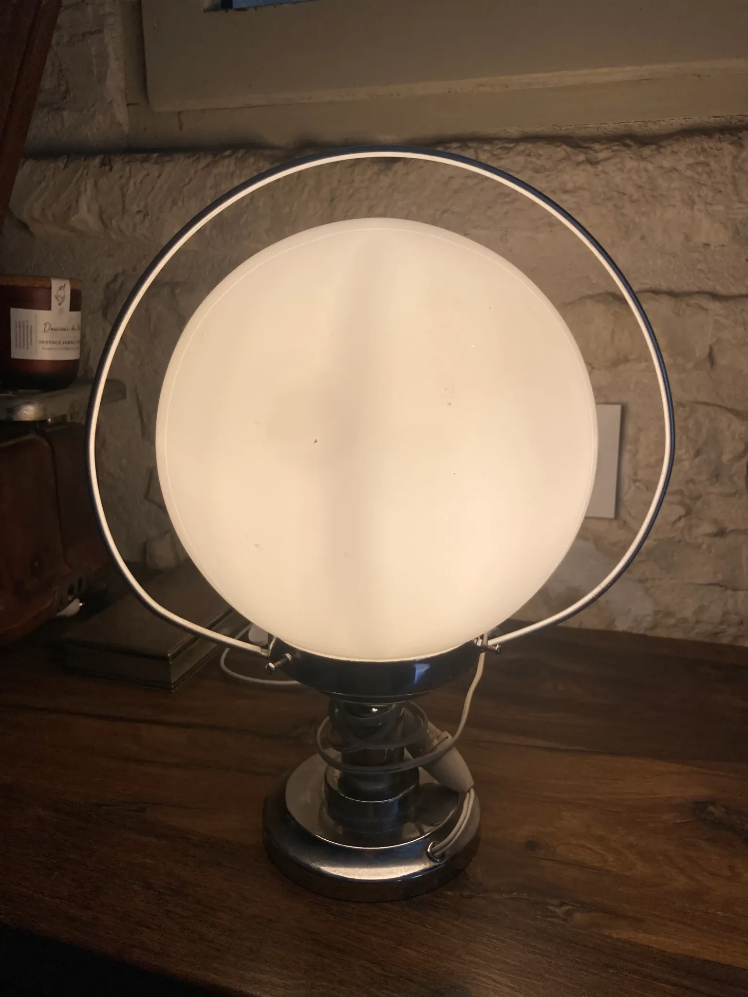 Vintage Saturn lamp – The retro-futuristic elegance of the 70s
