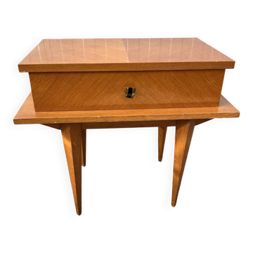 table de chevet des années 50 moderniste