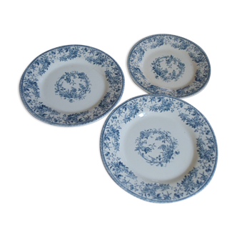 Batch of 3 plates