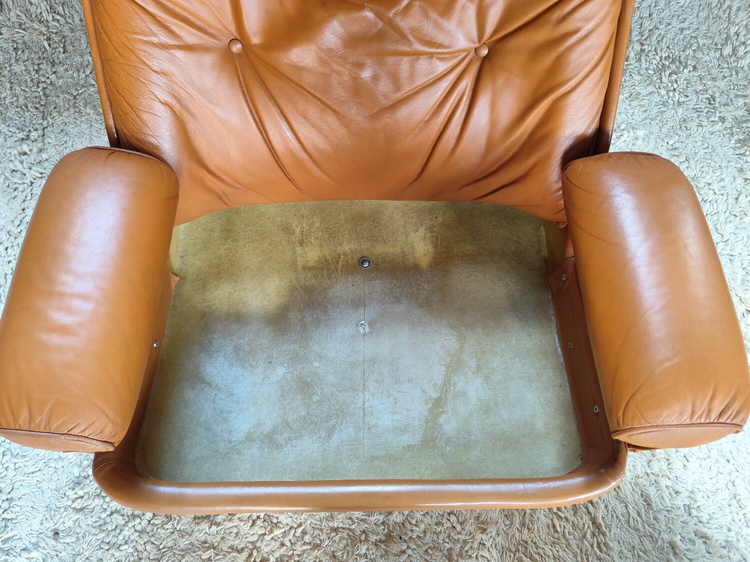 Michel Cadestin leather armchair for Airbone