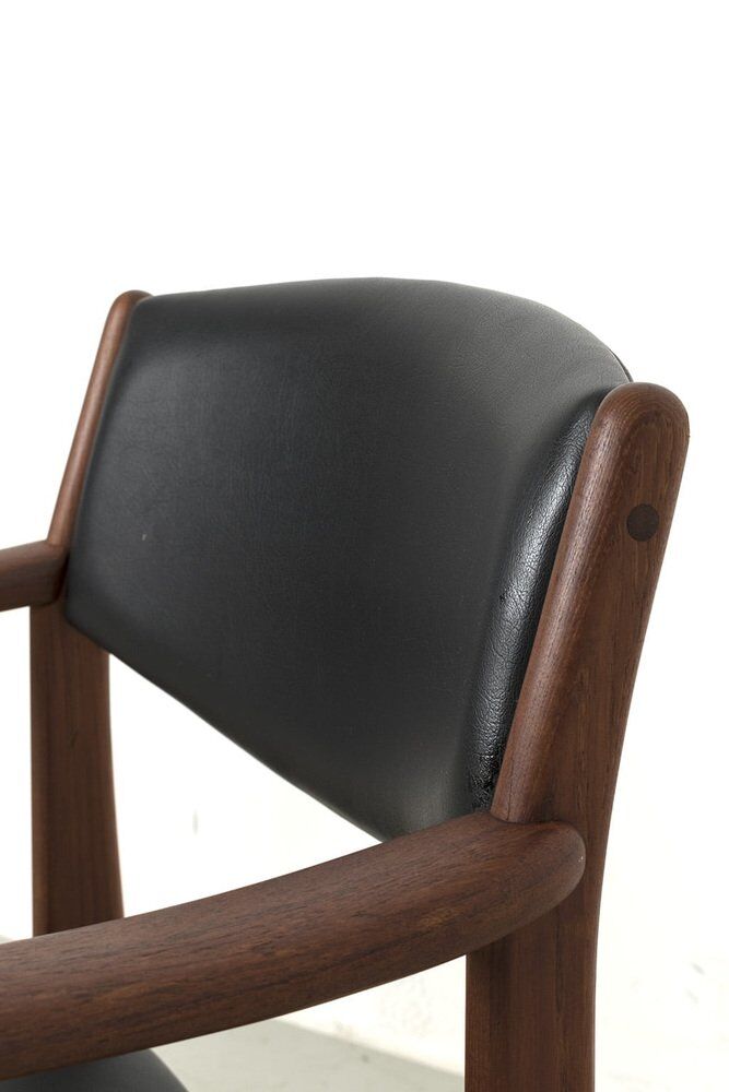 Albin Johansson & Sons Hyssna Chair
