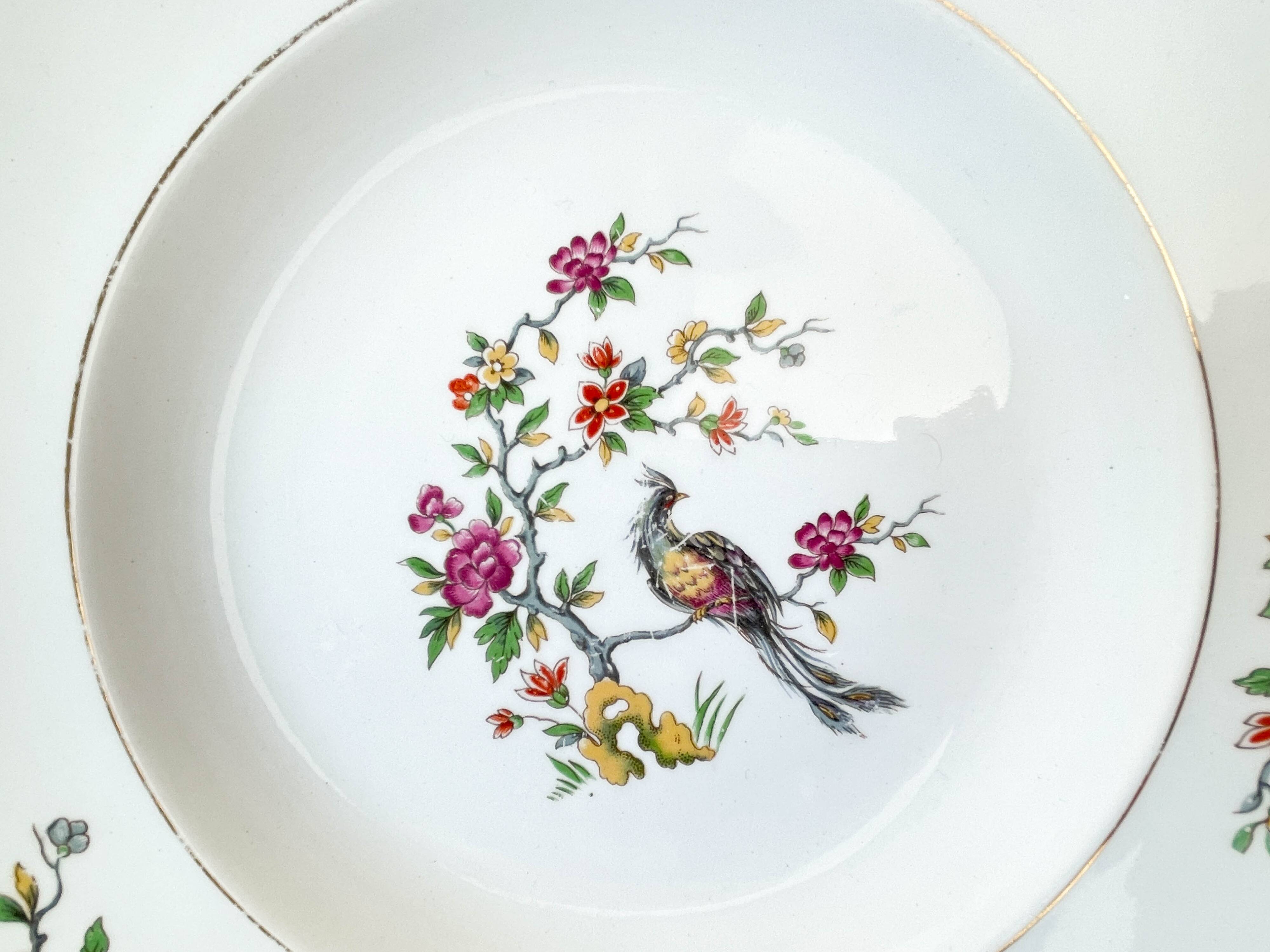 7 assiettes creuses en porcelaine française céranord modèle "regence" motif oiseau de paradis