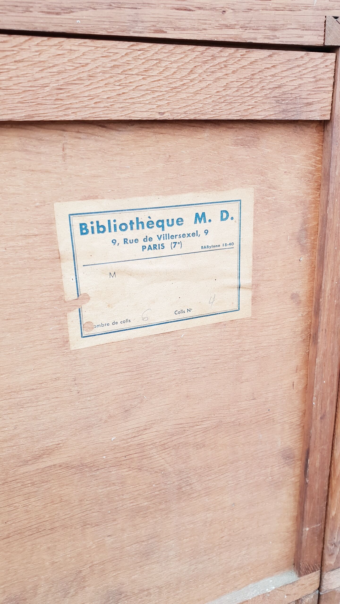Vintage notary library