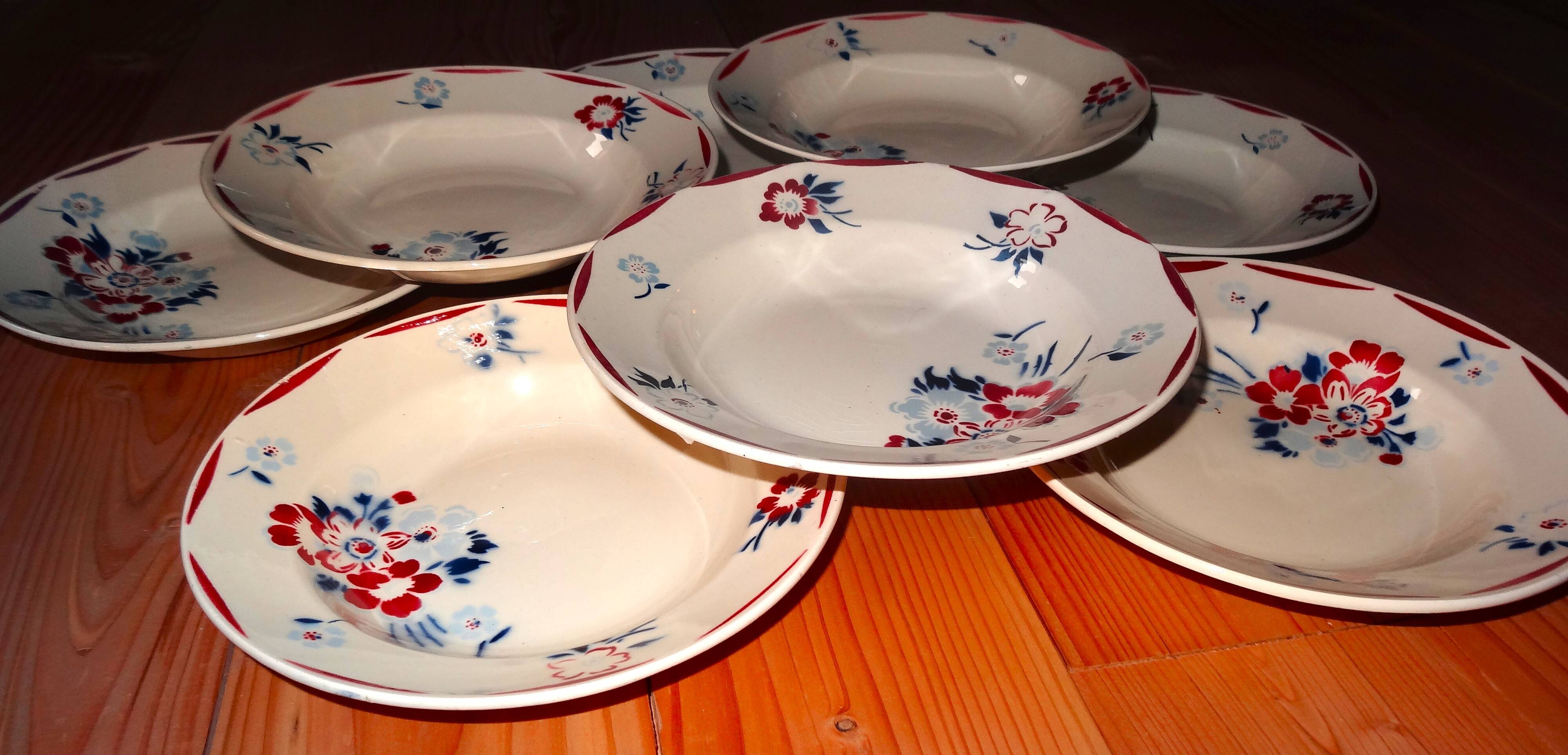 Set of 8 deep plates K and G Lunéville model "Evreux"