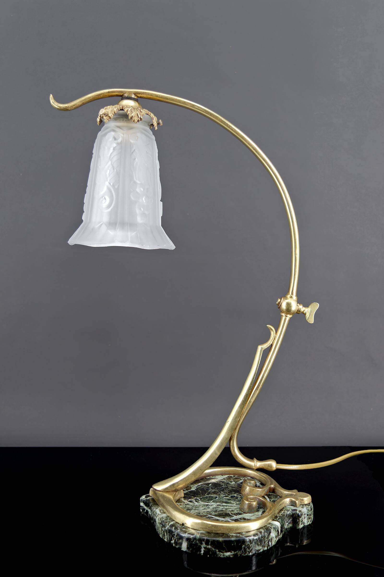 Important Bronze and Marble Table Lamp, Art Nouveau, France, 1890