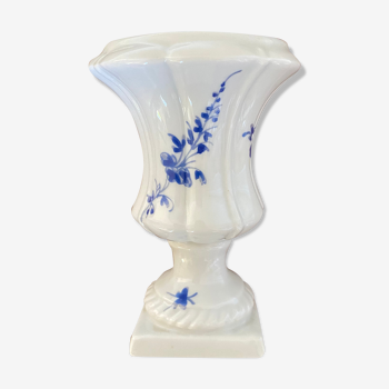 Vase colonne en porcelaine décoré à la main