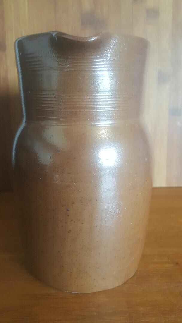 Large vintage pitcher in Berry sandstone 1.5 L