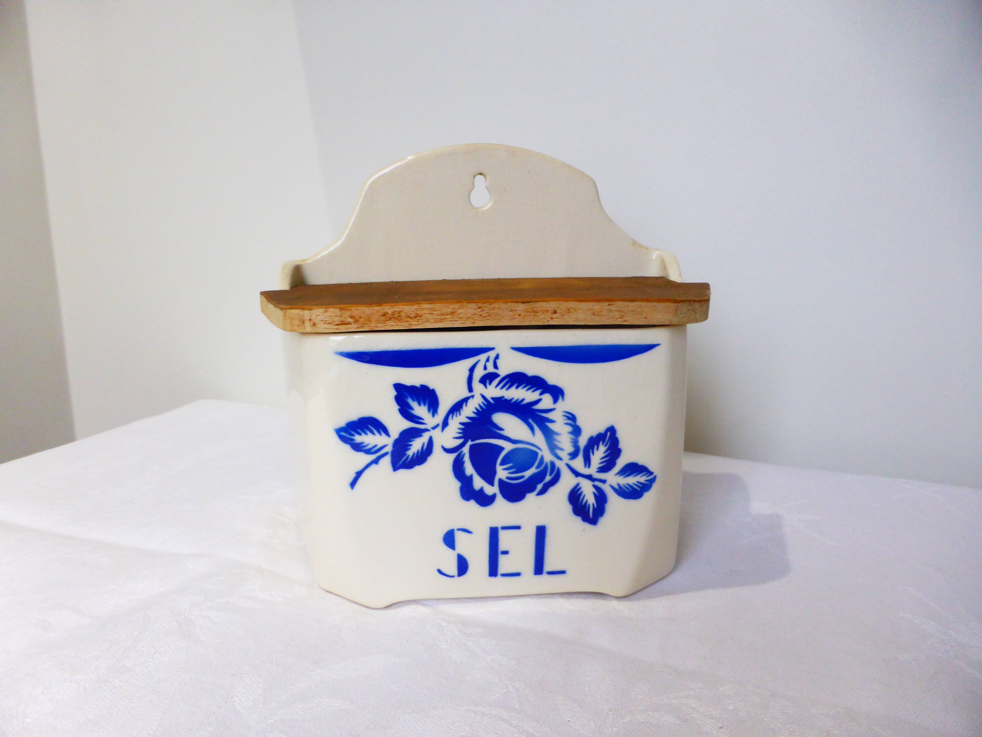 Badonviller porcelain salt box 211269