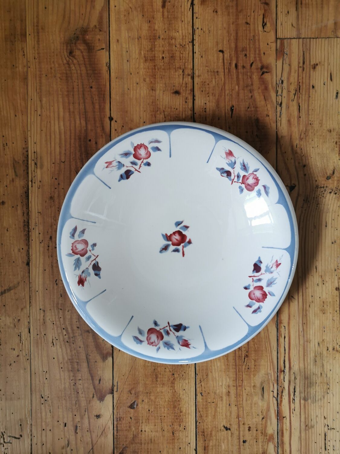 Semi-hollow dish Digoin Ninette