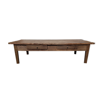 Country coffee table