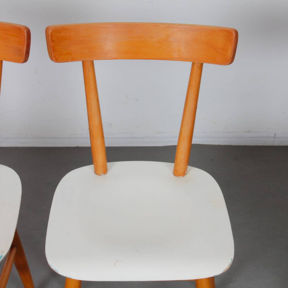 Suite de 3 chaises vintage éditée par Ton, 1960