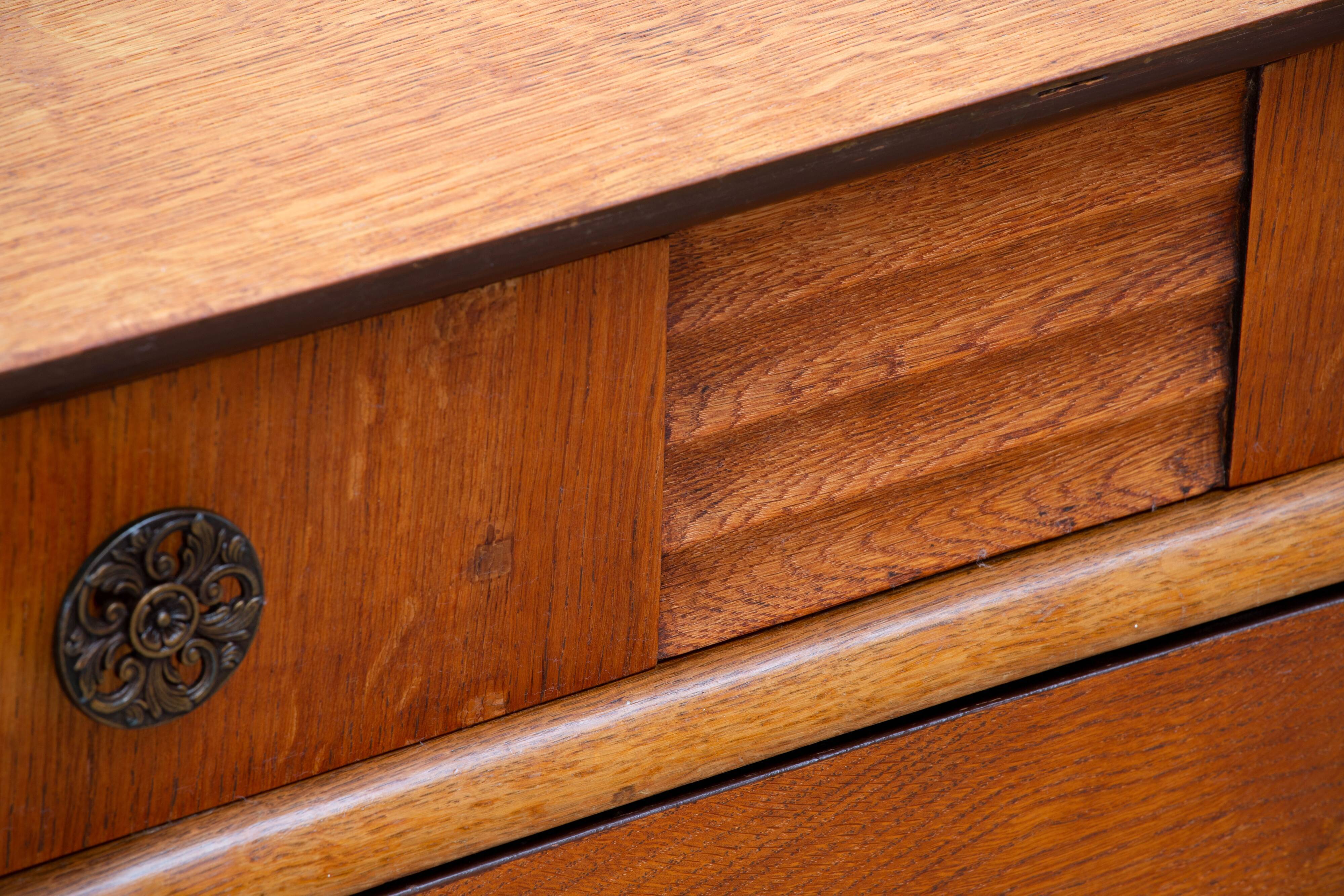 Vintage dresser 1930