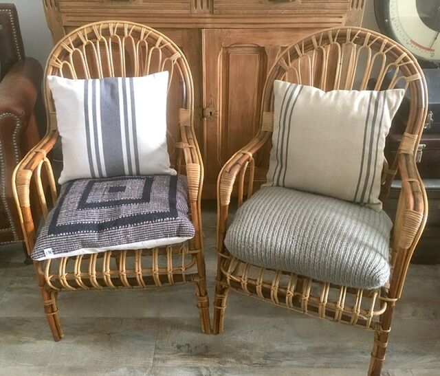 2 armchairs in old rattan