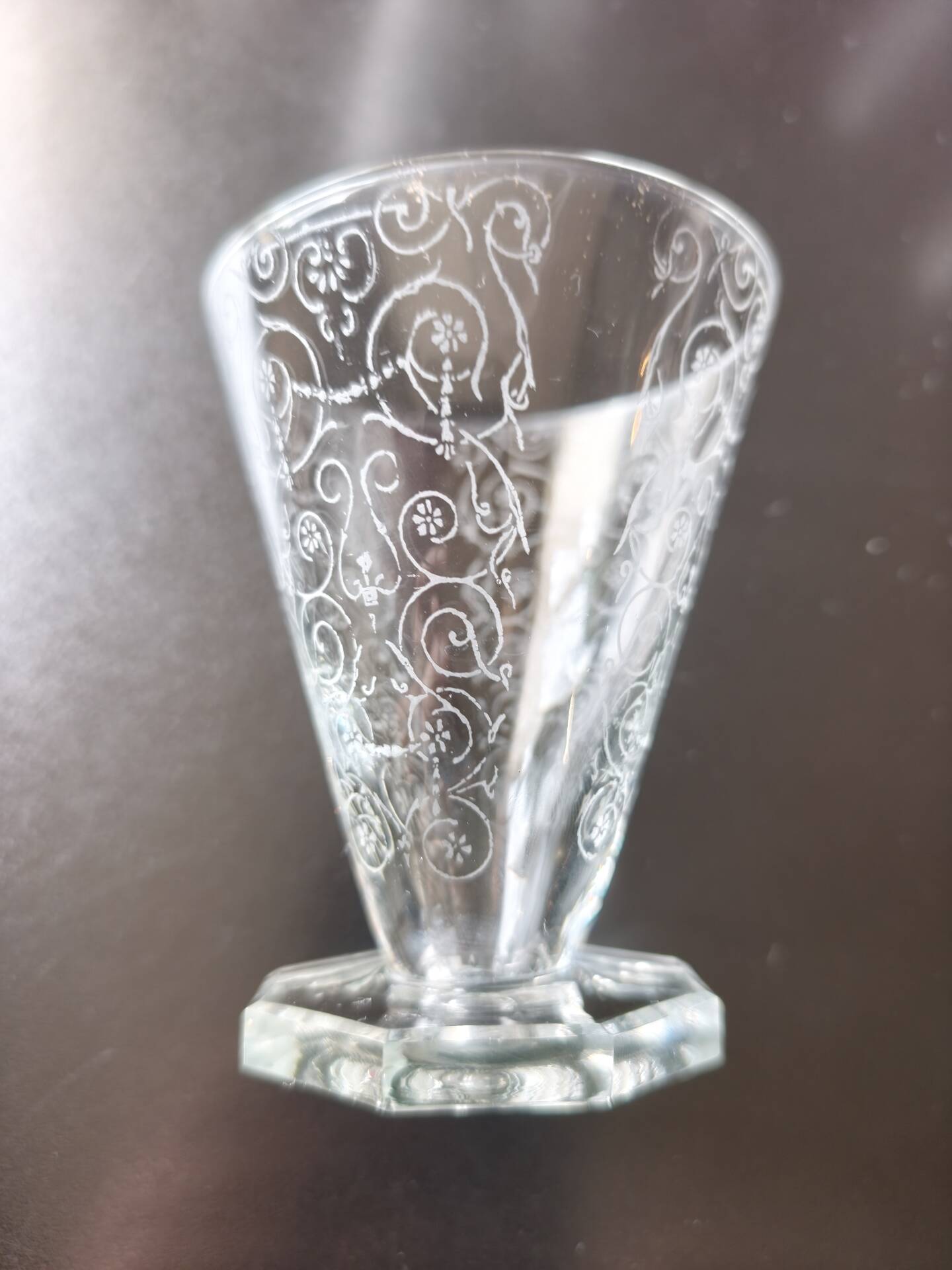 Lot de 34 magnifiques verres en cristal Baccarat