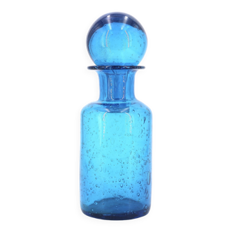 Carafe en verre bullé bleu de Portieux, années 70