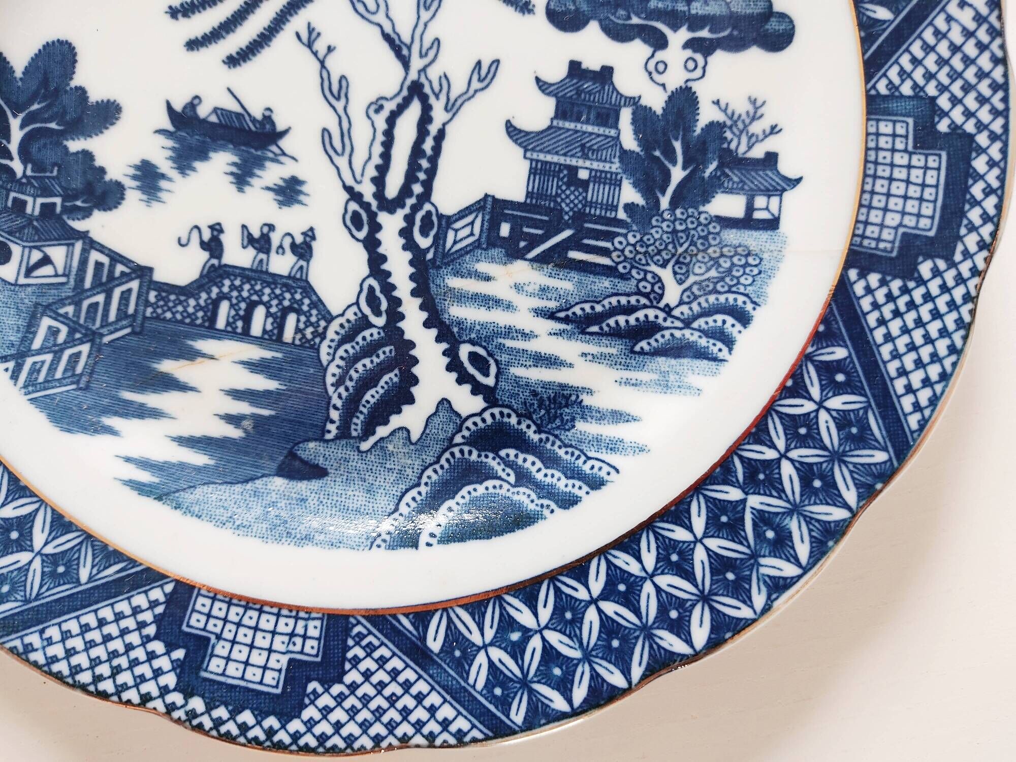 Set of 6 English porcelain dessert plates