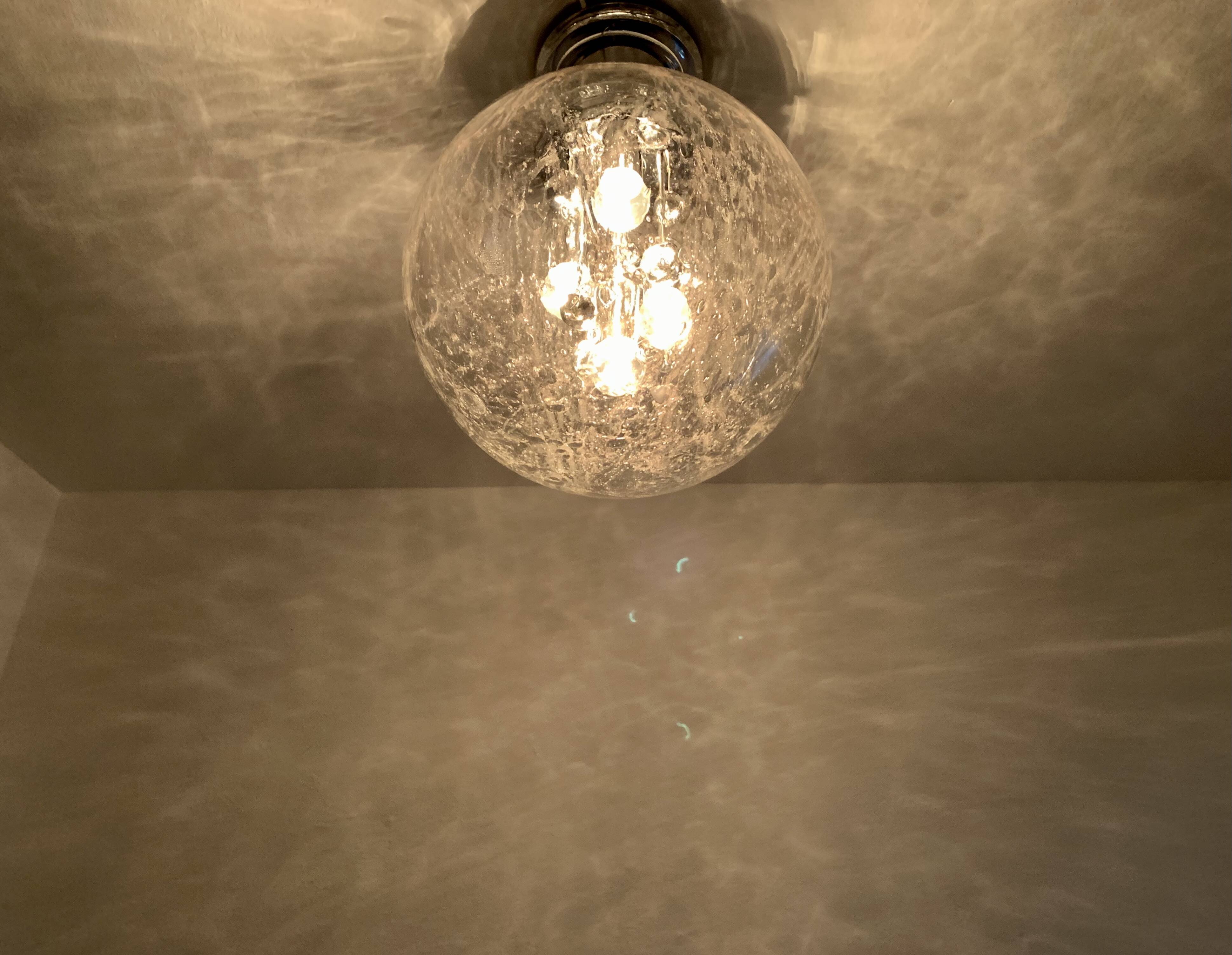 Grande lampe encastrée en verre glacé par Doria