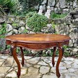 Mahogany violin table