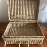 Wicker picnic suitcase