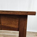 Table basse en noyer massif avec tiroir du début du 20ème siècle