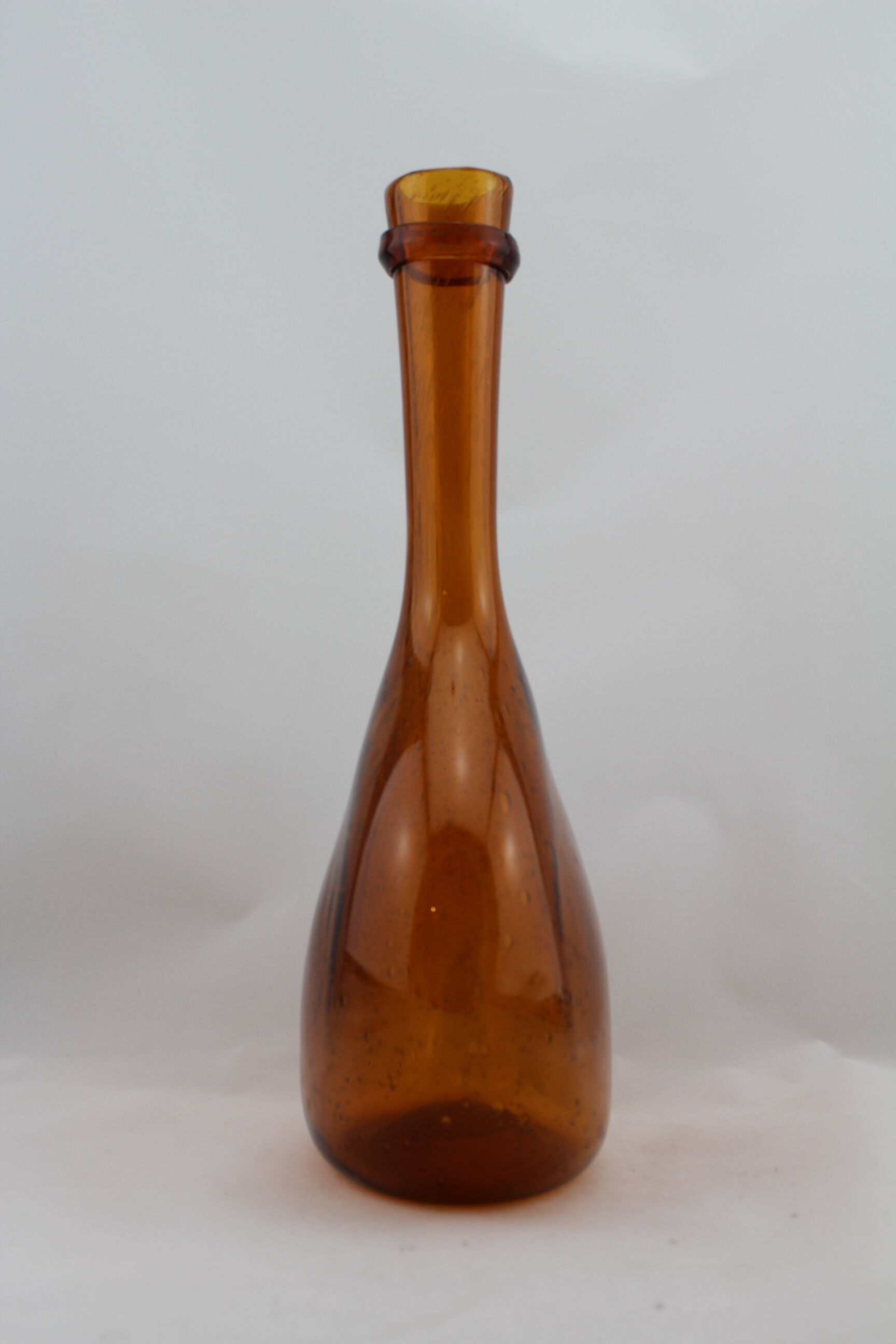 Praticality Biot bubble glass, vase