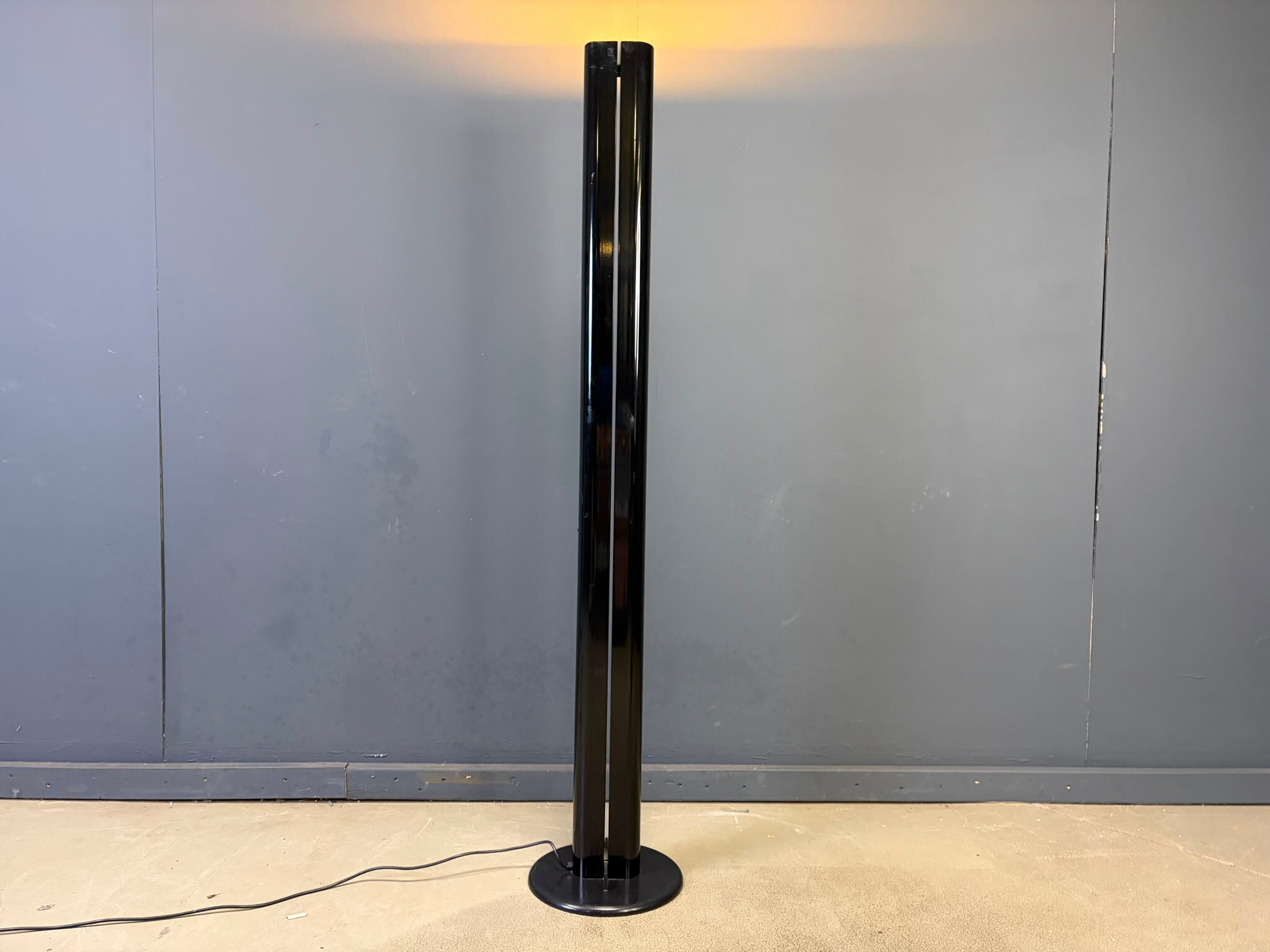 Megaron floor lamp by Gianfranco Frattini for Artemide, 1970s