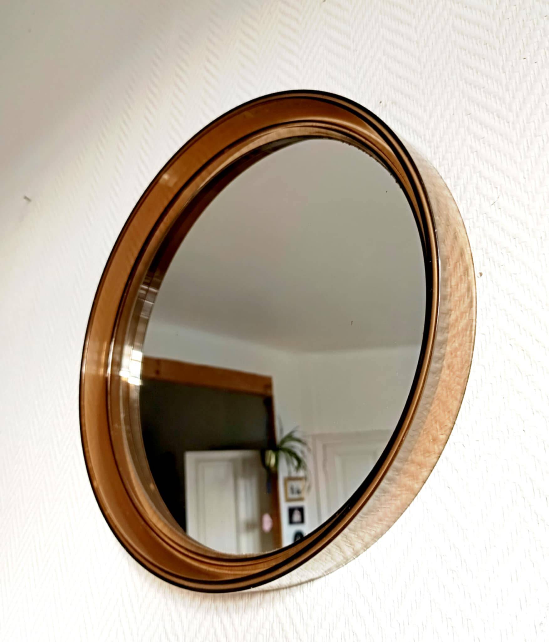 Round 40cm plexiglass mirror Gilac 1970