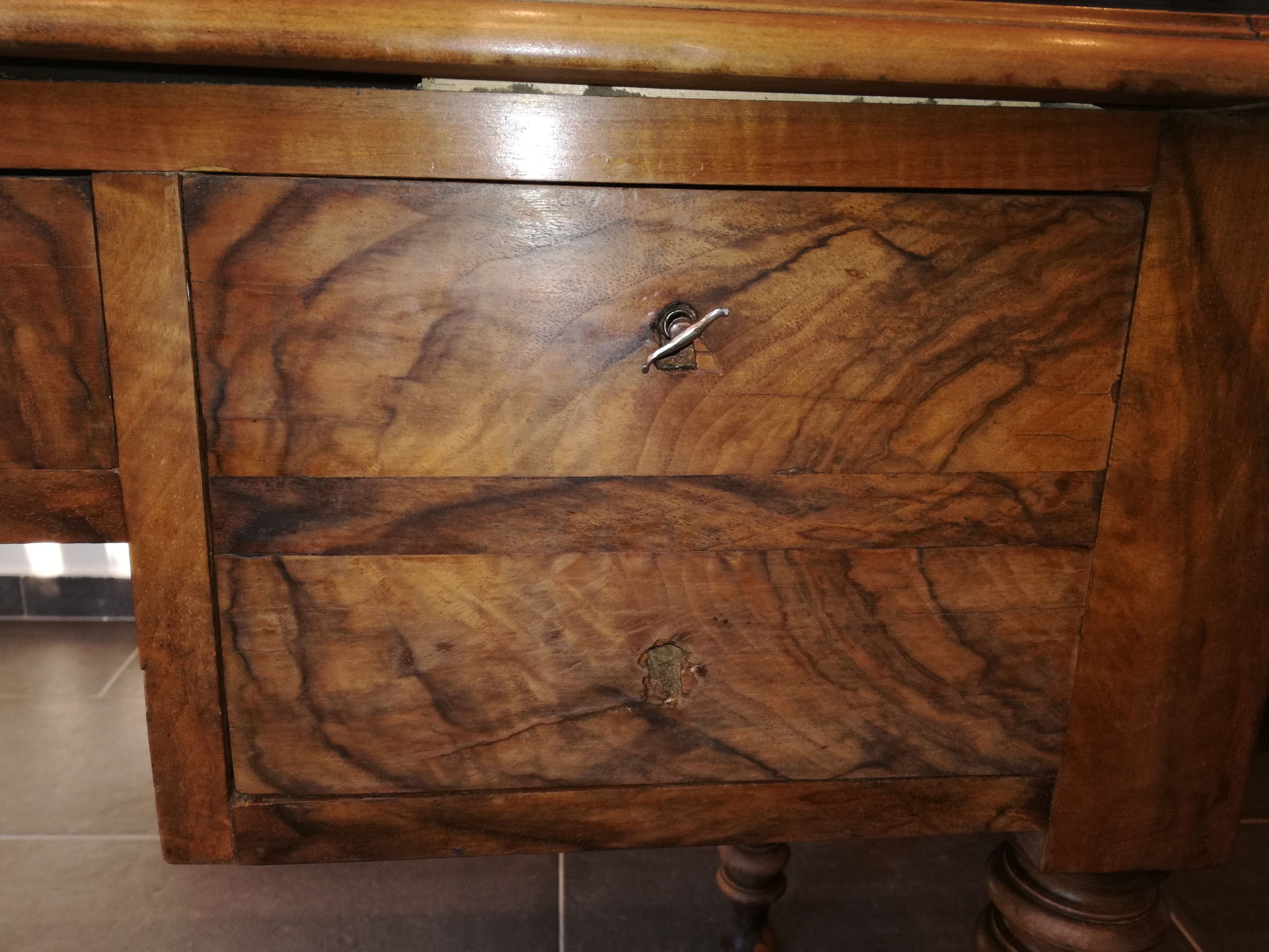 Louis Philippe 19th-century walnut desk Louis Philippe