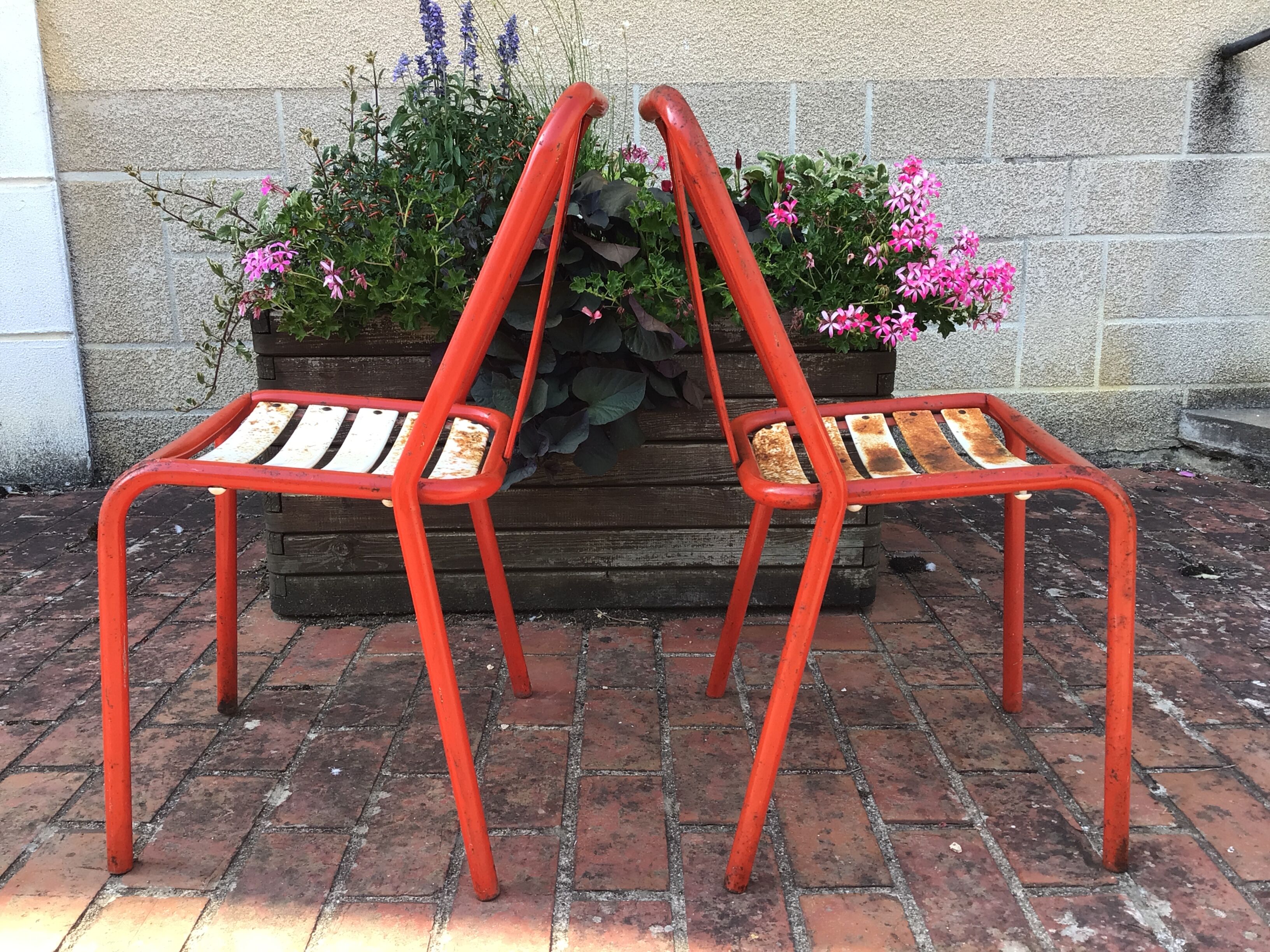 Paire de chaises Tolix model T4 par Xavier Pauchard