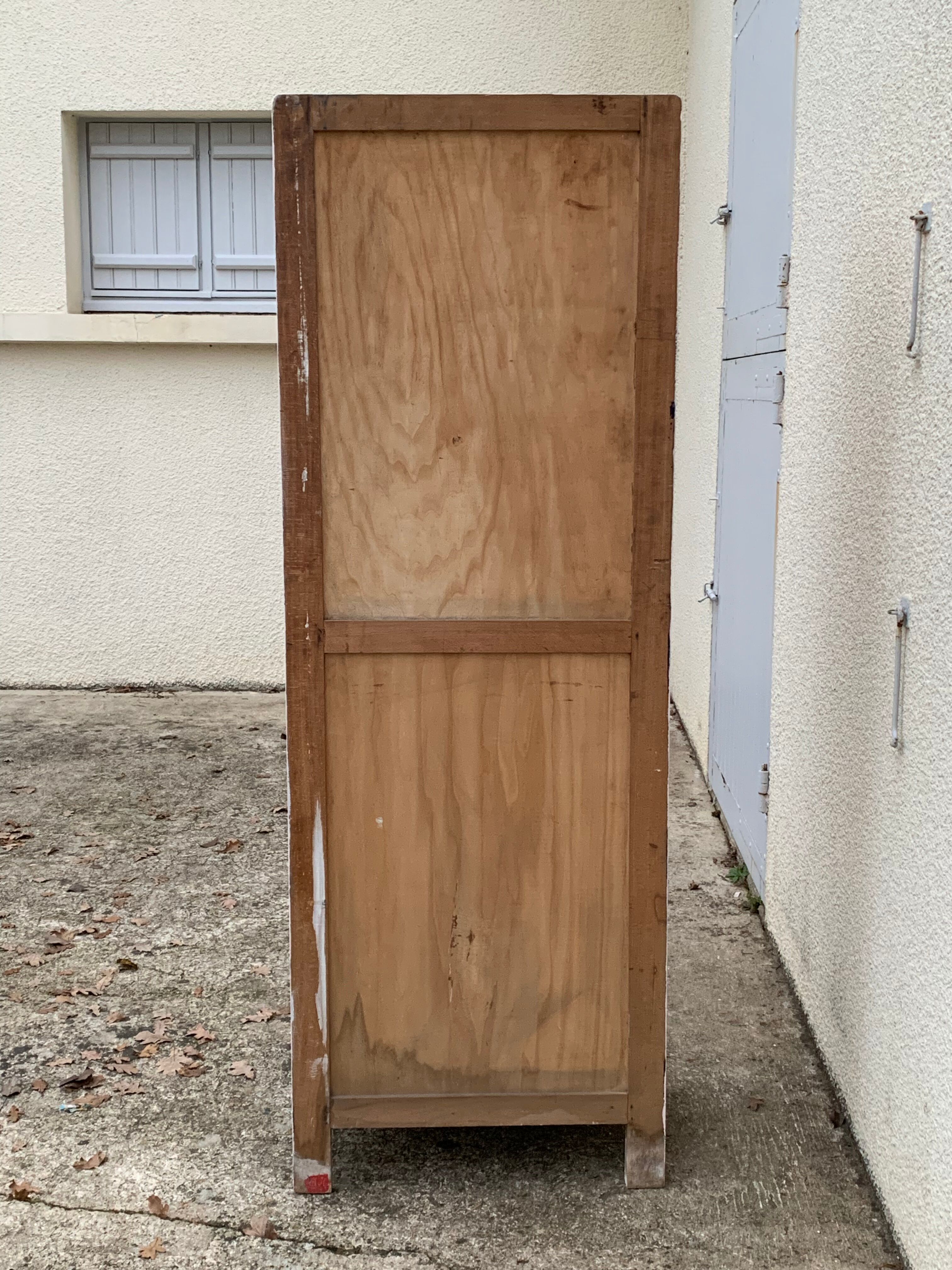 Parisian bonnetière cabinet nude 1930