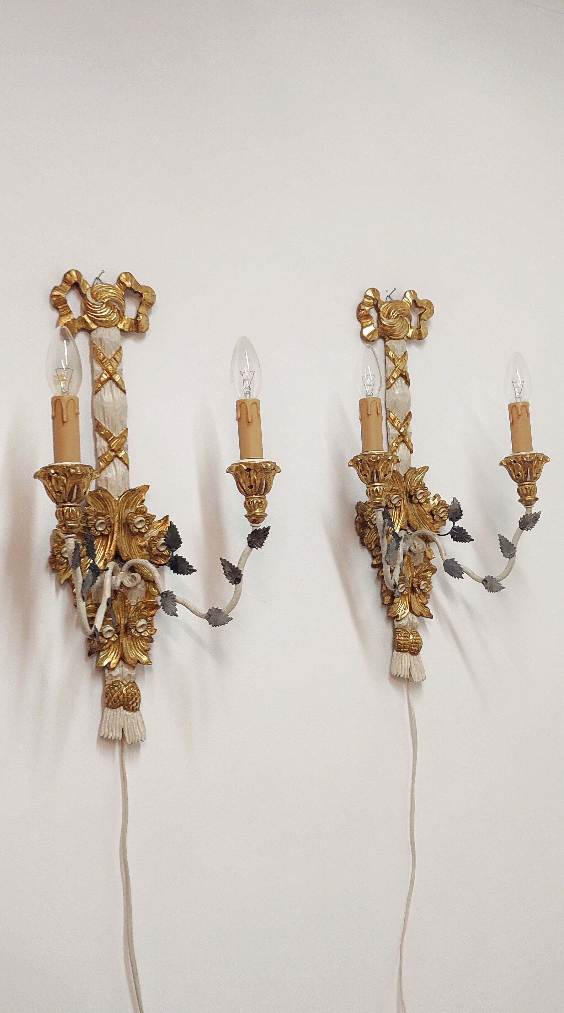 Polychrome beech wood sconces. Spain 1900