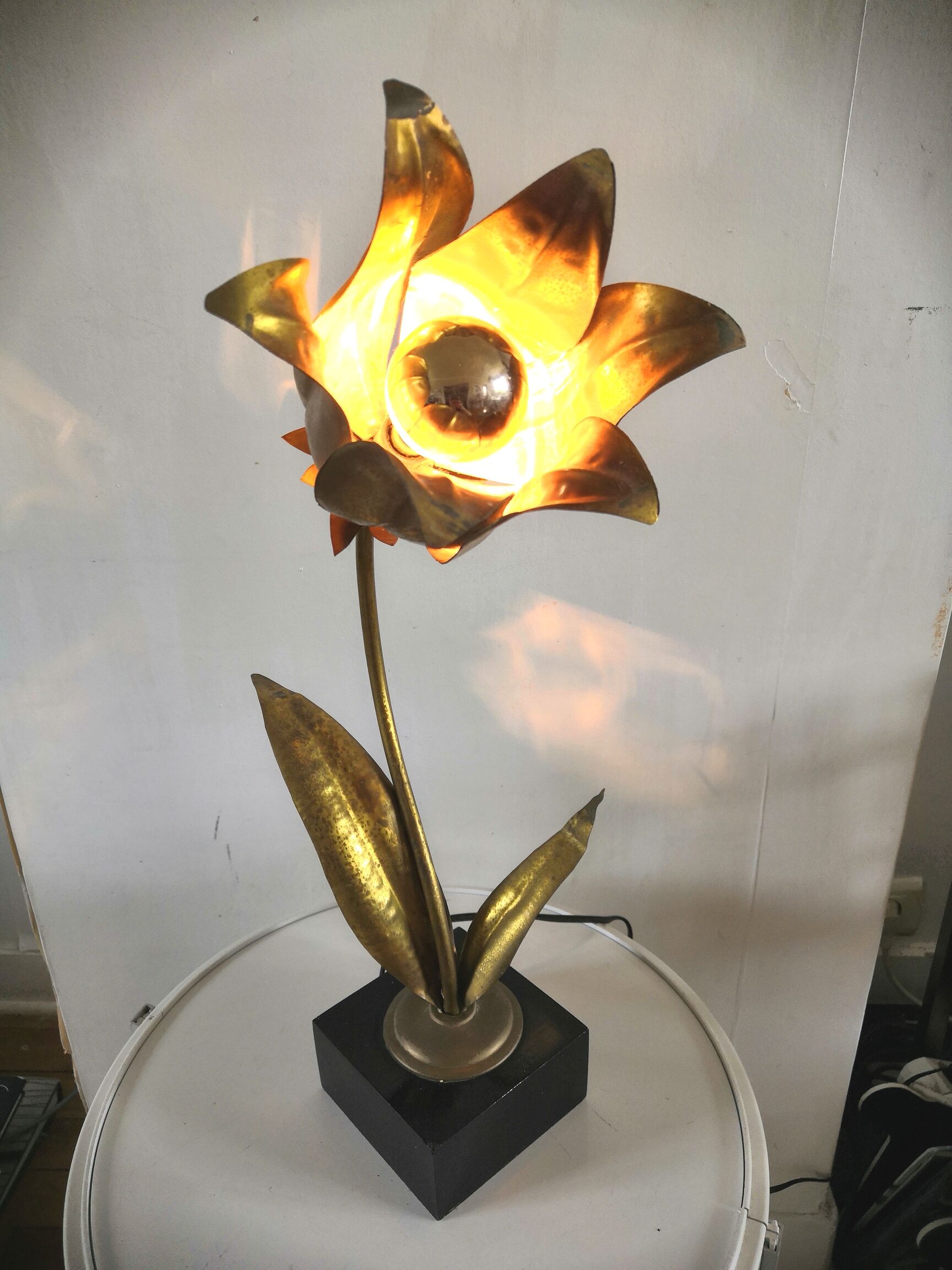 Tulip flower lamp in brass design 60s - 70s
