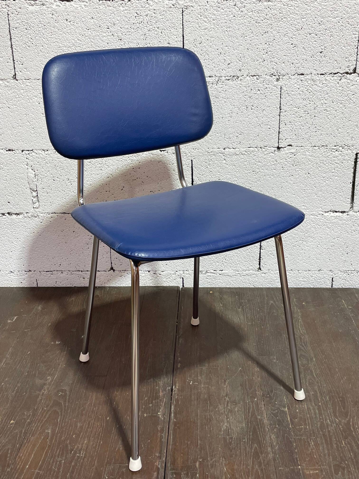 Prefacto chair by André Simard for Airborne vintage 1960s